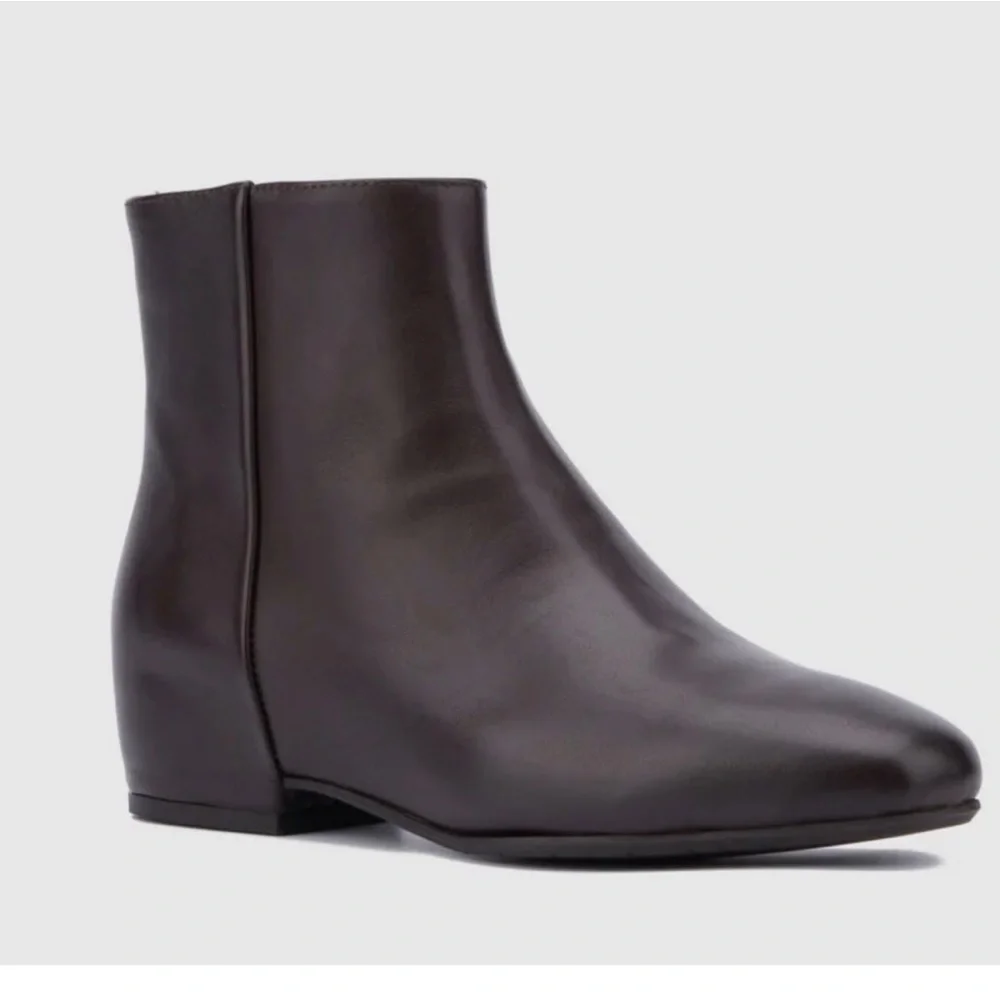 Aquatalia Uri Dolomite Ankle Boots - Picture 1 of 10